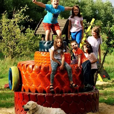 Sady Blotnica בית חווה *